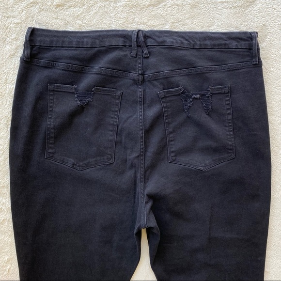 Good American good waist crop plus size jeans black chewed raw hem distr… - Picture 7 of 10